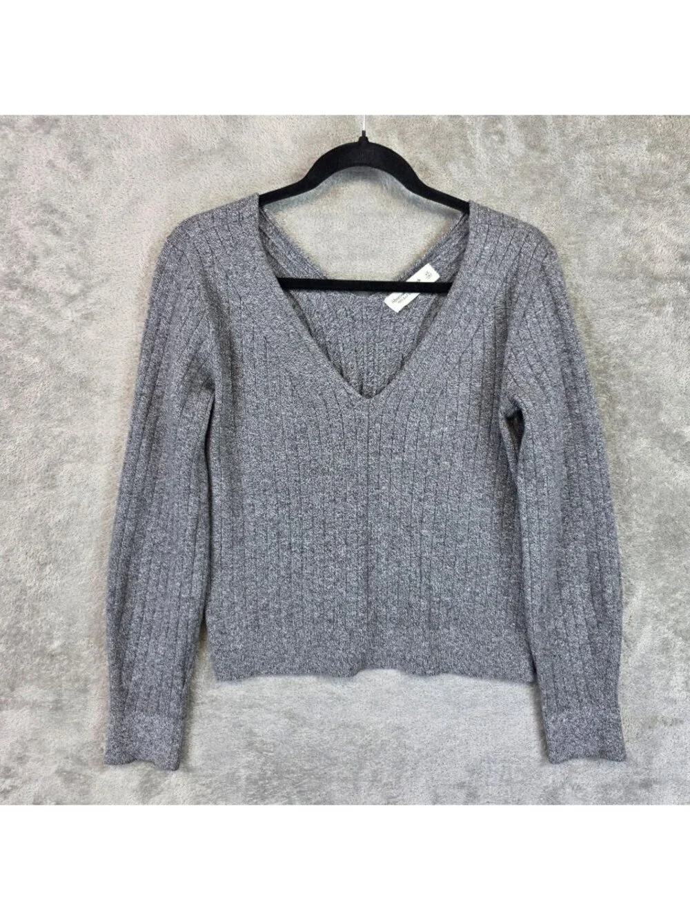 Abercrombie & Fitch Sweater Womens XS Gray V Neck Long Sleeve Knit Pullover Top